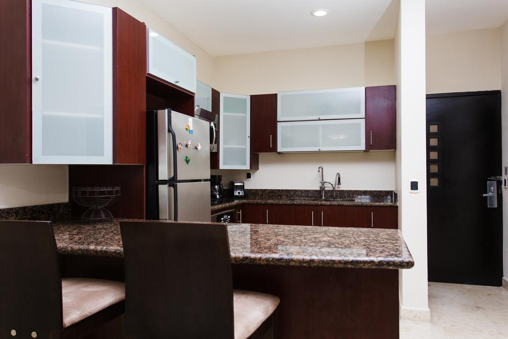 Ferienwohnung Oceanfront El Faro Surf 302 Playa del Carmen Exterior foto